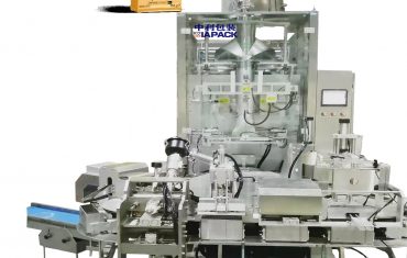 Triangelu modelo automatikoko poltsa hutsean ontziratzeko makina kafe hautserako