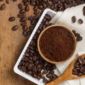 Kafe hautsetarako hutsean ontziratzeko makina automatikoa